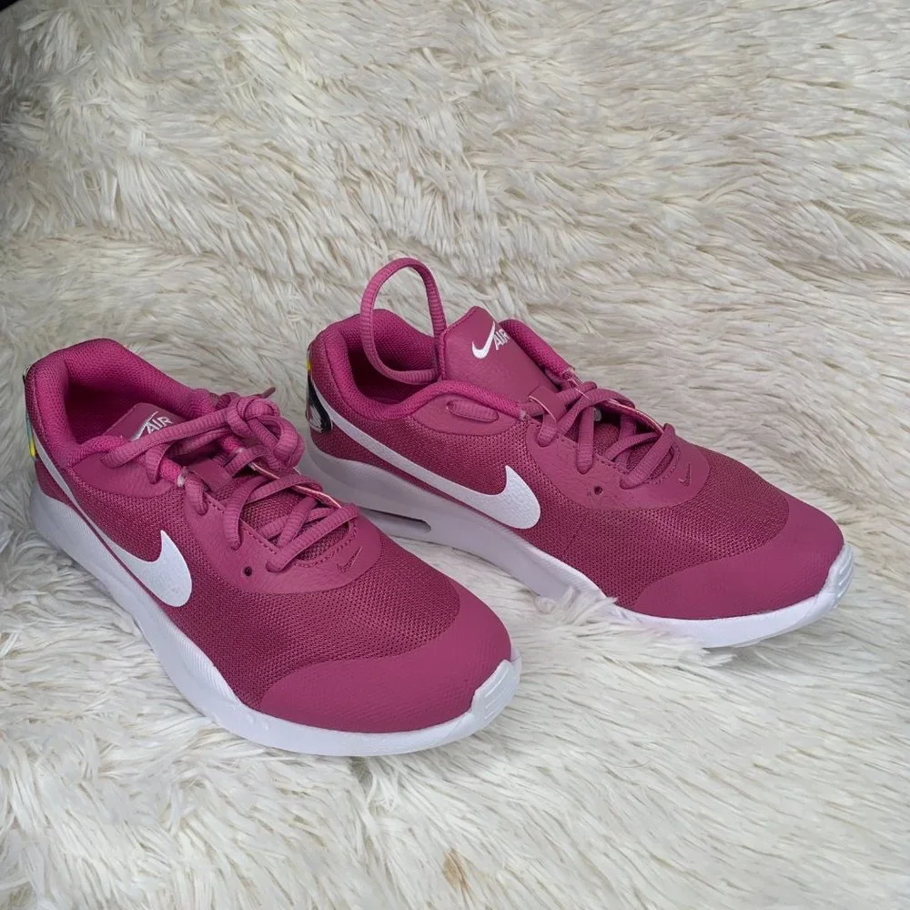 Nike air max oketo mc big girls sneakers  size‎ 5.5